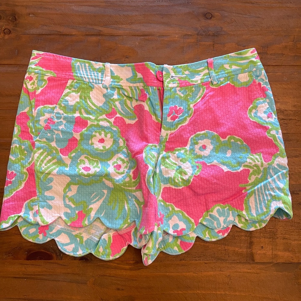 Lilly Pulitzer Buttercup Floral Pink and Green Women Shorts